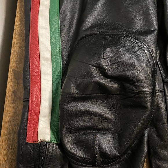 Unisex Motorcycle suit. Rece suit, All leather, lined, padded made in Holland - Picture 14 of 16